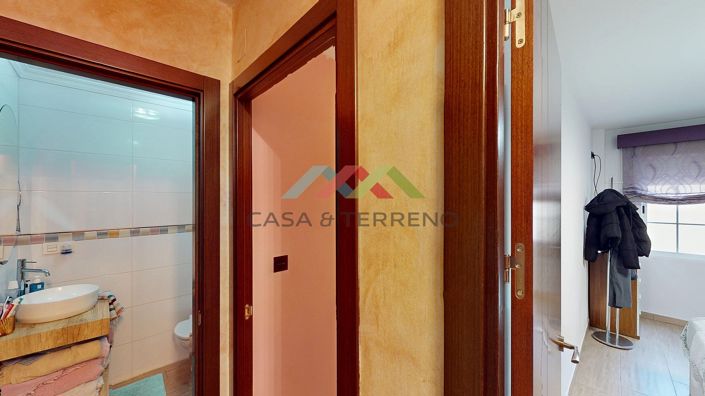Image No.11-3 Bed Apartment for sale