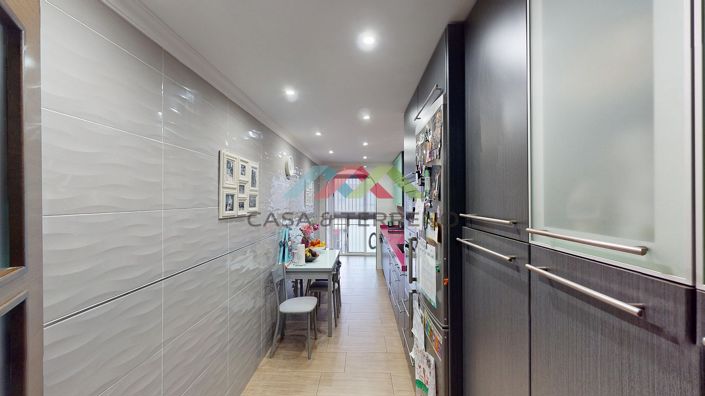 Image No.3-3 Bed Apartment for sale