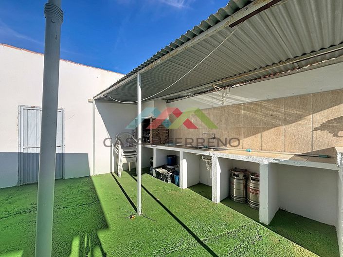 Image No.3-3 Bed Land for sale