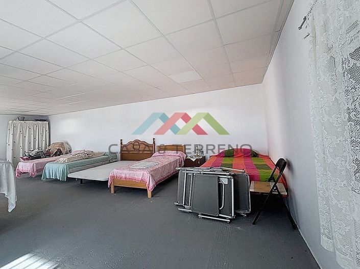 Image No.35-3 Bed Land for sale