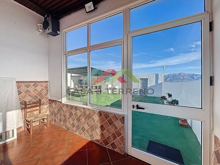 Image No.49-3 Bed Land for sale
