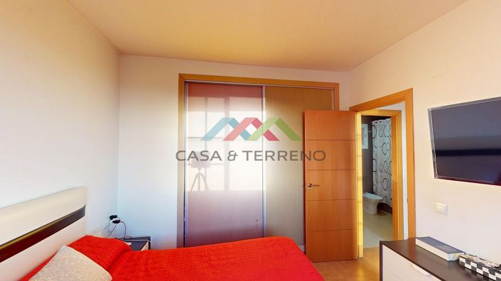 Image No.13-3 Bed Townhouse for sale