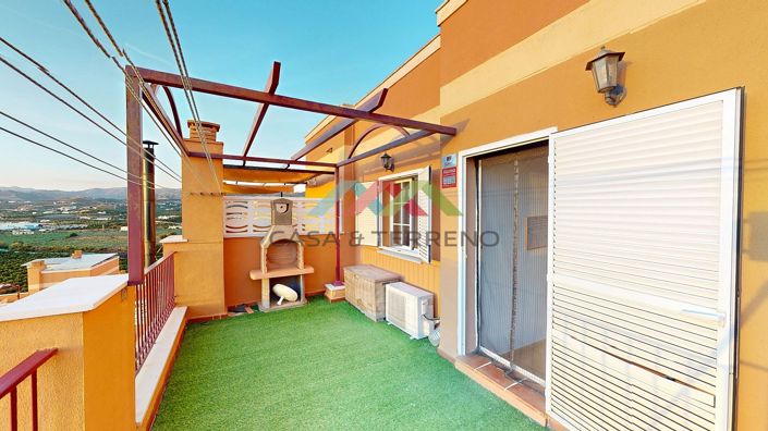 Image No.17-3 Bed Townhouse for sale