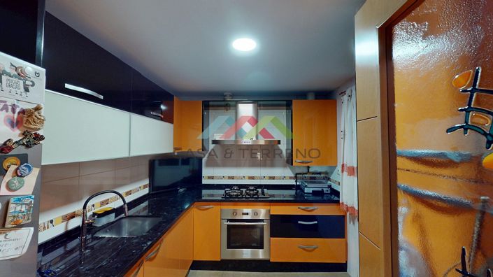 Image No.2-3 Bed Townhouse for sale