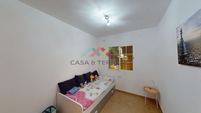 Image No.25-3 Bed Townhouse for sale