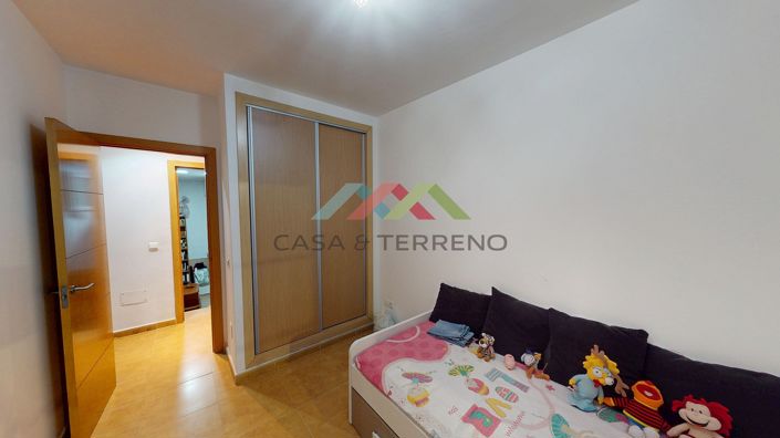 Image No.26-3 Bed Townhouse for sale