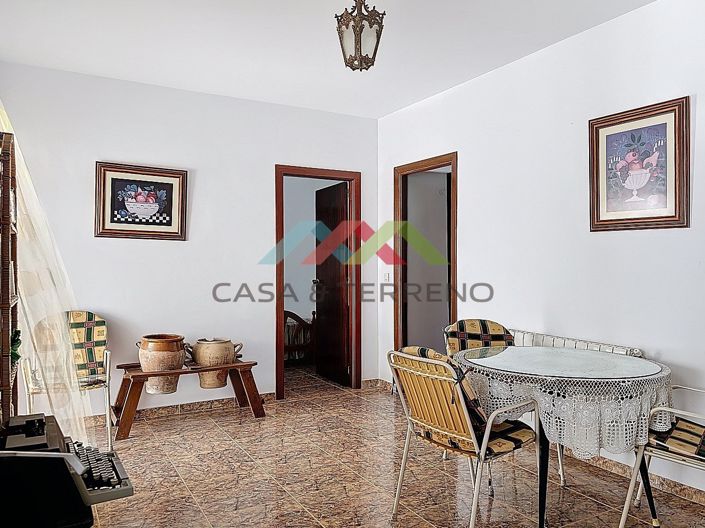 Image No.20-4 Bed Townhouse for sale