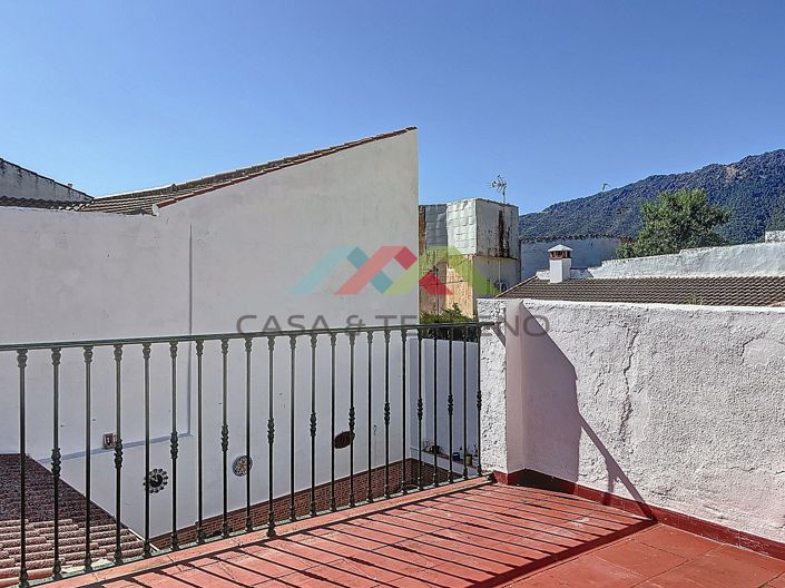 Image No.29-4 Bed Townhouse for sale