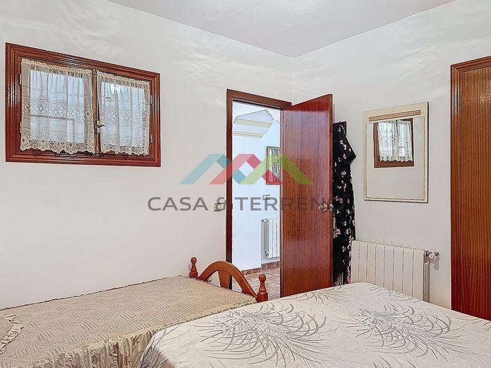 Image No.6-4 Bed Townhouse for sale