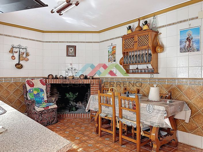 Image No.8-4 Bed Townhouse for sale
