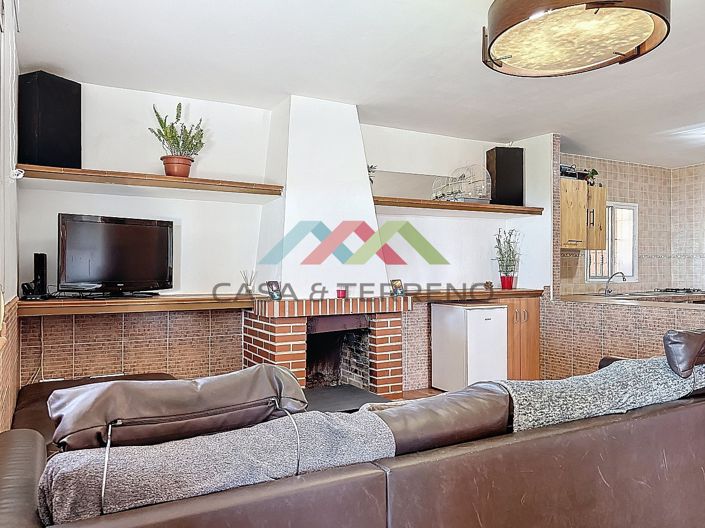 Image No.7-3 Bed Country House for sale