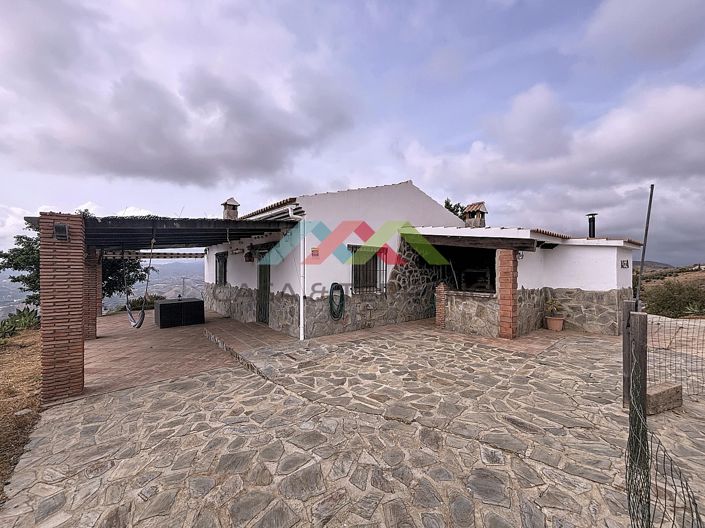 Image No.2-Maison de campagne de 2 chambres à vendre à Vélez-Málaga