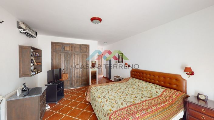 Image No.23-7 Bed Villa for sale