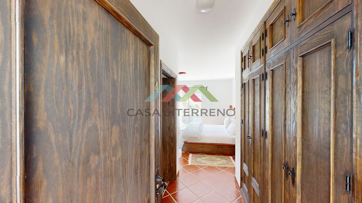 Image No.32-7 Bed Villa for sale
