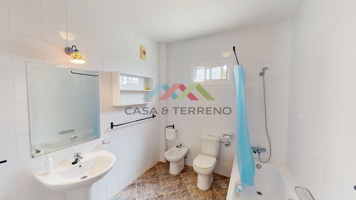 Image No.38-7 Bed Villa for sale