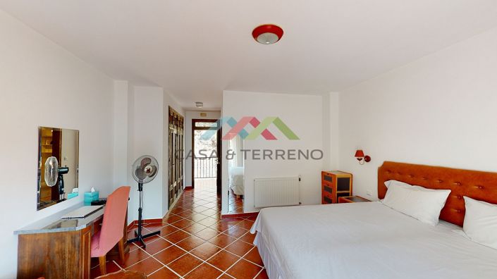Image No.40-7 Bed Villa for sale