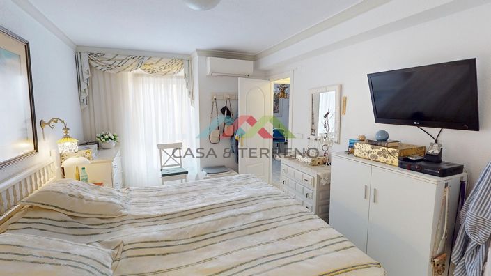 Image No.12-2 Bed Apartment for sale