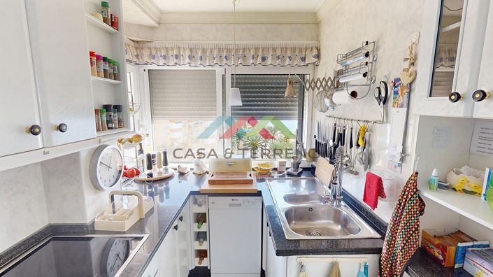 Image No.20-2 Bed Apartment for sale