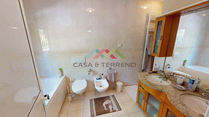 Image No.19-4 Bed Villa for sale