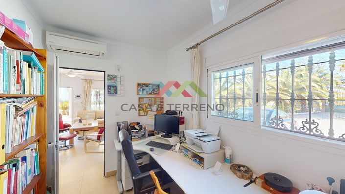Image No.9-4 Bed Villa for sale