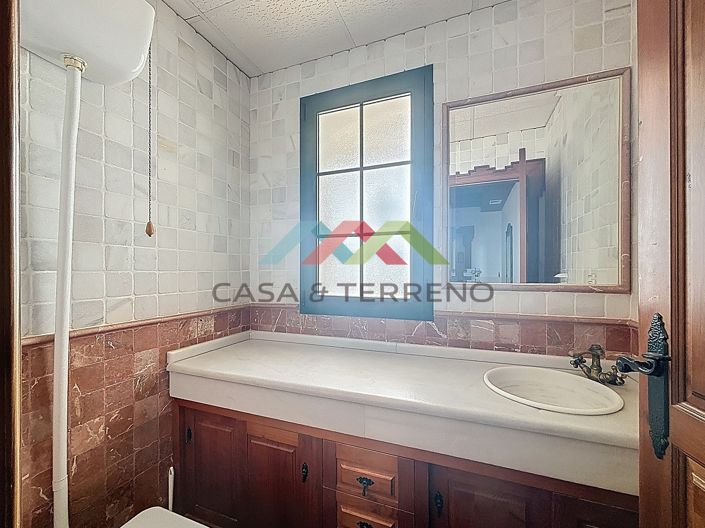 Image No.16-6 Bed Villa for sale