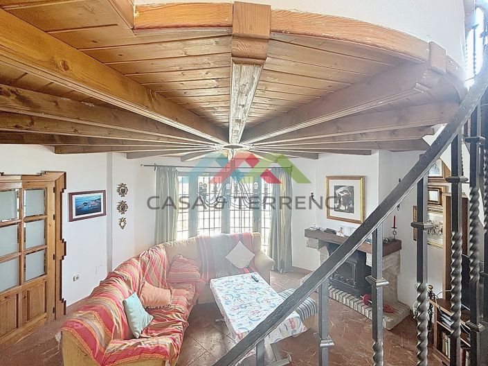 Image No.21-6 Bed Villa for sale