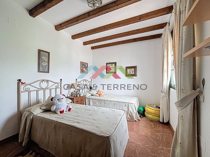 Image No.27-6 Bed Villa for sale