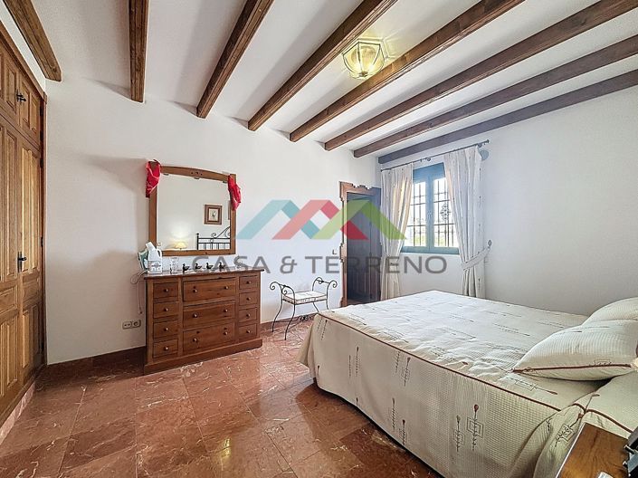 Image No.33-6 Bed Villa for sale
