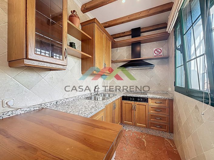Image No.42-6 Bed Villa for sale