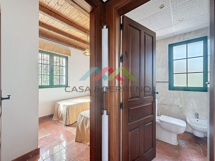 Image No.43-6 Bed Villa for sale