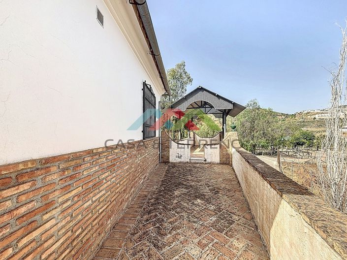 Image No.50-6 Bed Villa for sale