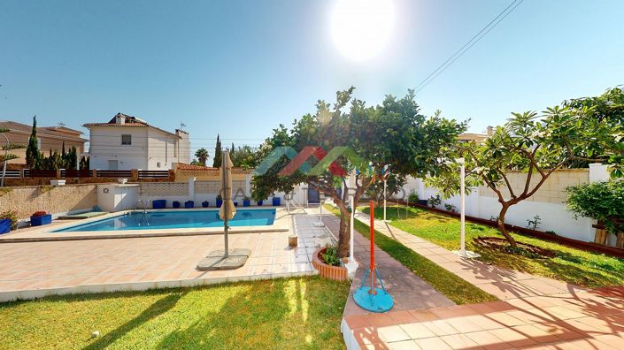 Image No.38-4 Bed Villa for sale