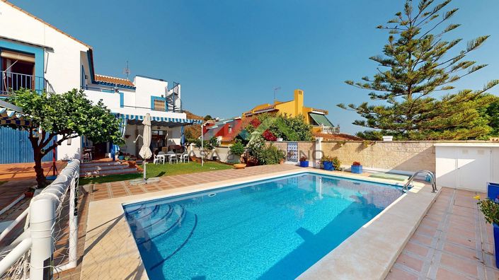 Image No.44-4 Bed Villa for sale