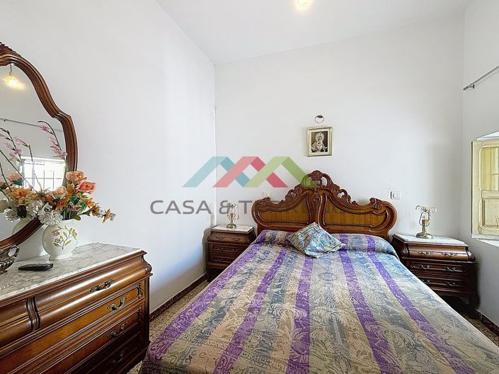 Image No.11-3 Bed Townhouse for sale