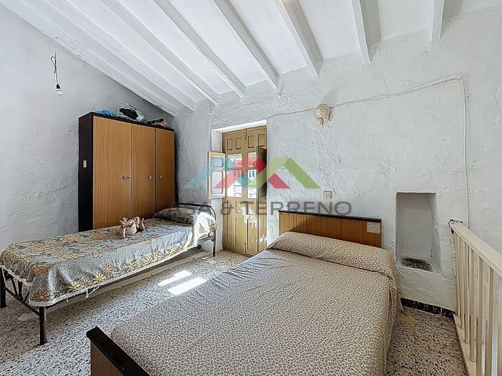 Image No.14-3 Bed Townhouse for sale