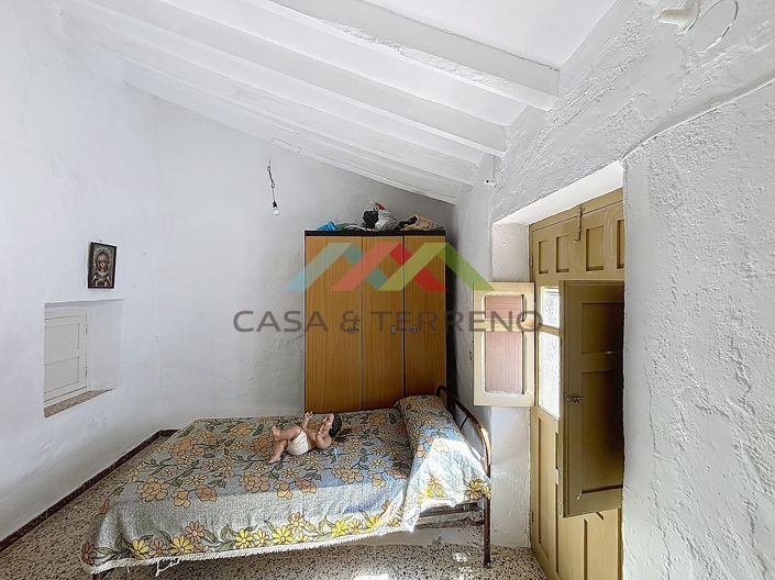 Image No.15-3 Bed Townhouse for sale