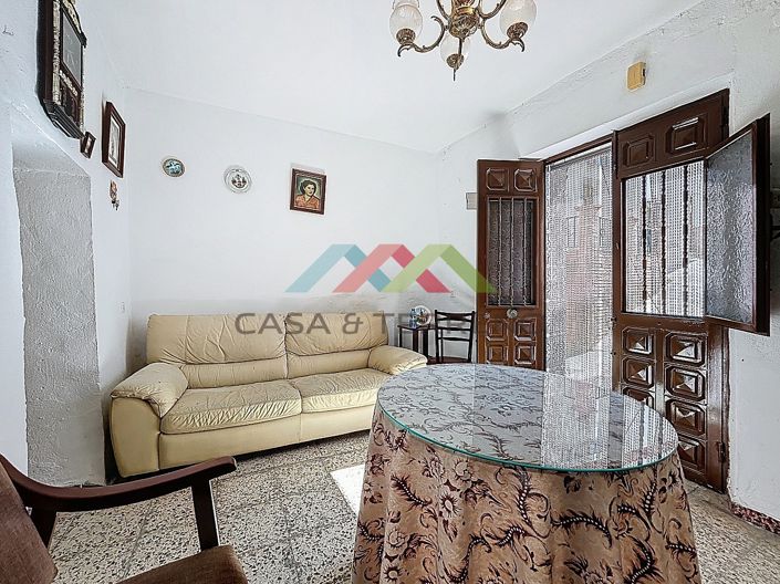 Image No.2-3 Bed Townhouse for sale