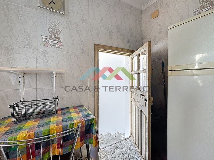 Image No.8-3 Bed Townhouse for sale