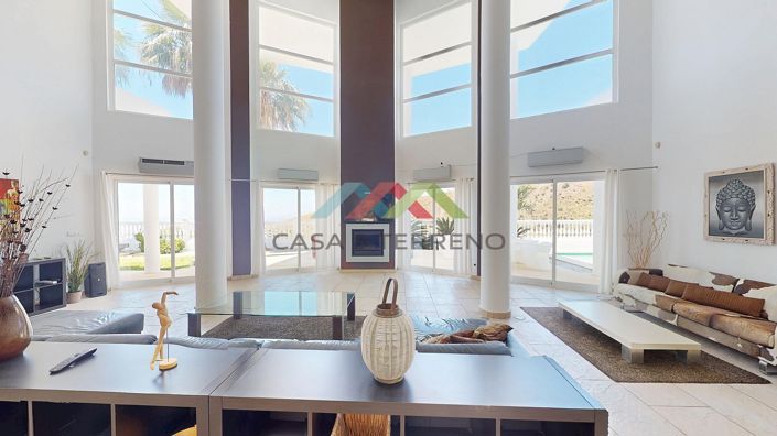 Image No.19-7 Bed Villa for sale
