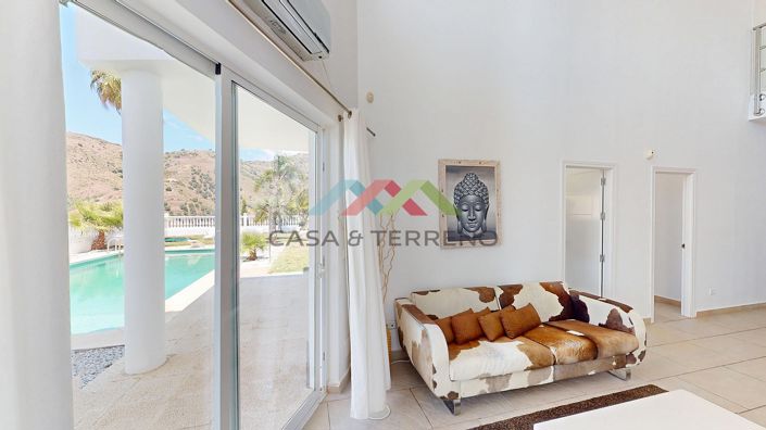 Image No.20-7 Bed Villa for sale