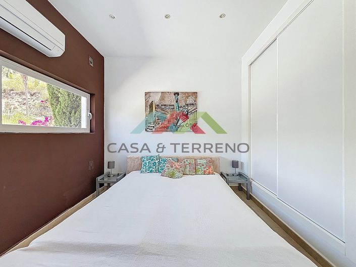 Image No.23-7 Bed Villa for sale