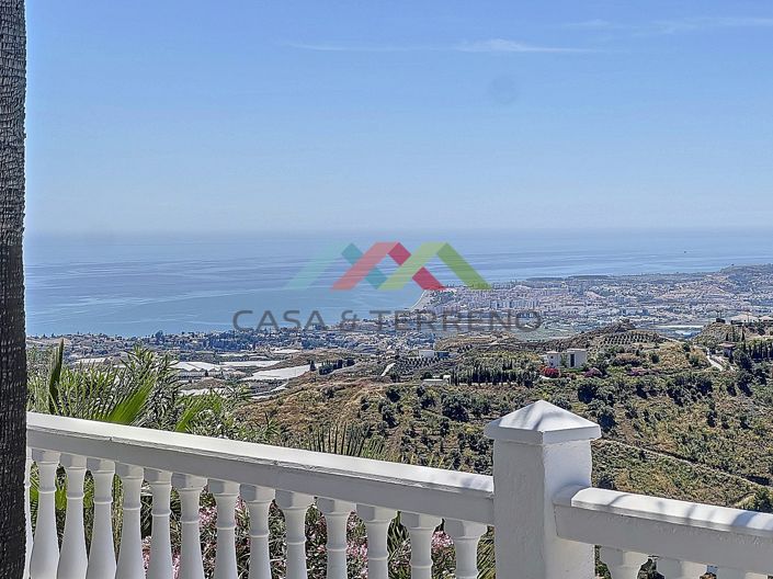 Image No.3-7 Bed Villa for sale
