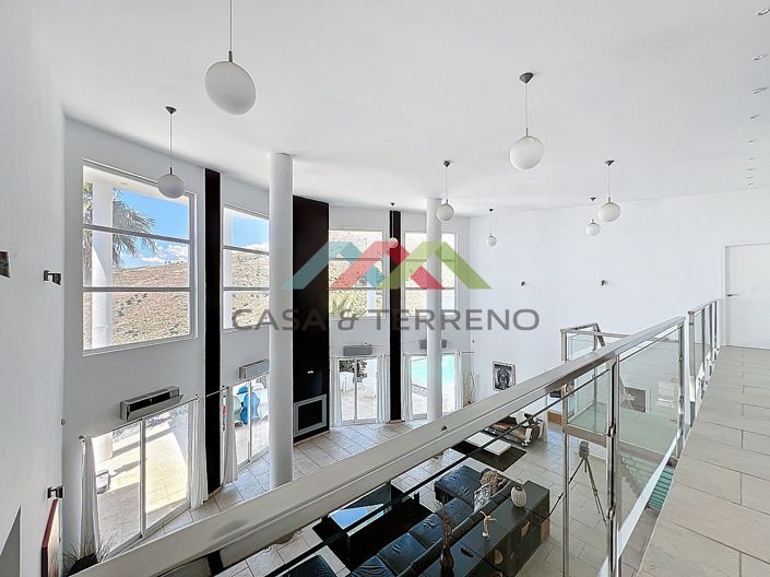 Image No.35-7 Bed Villa for sale