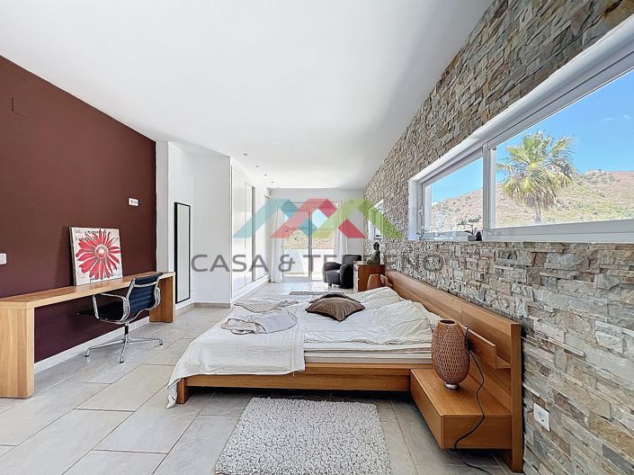 Image No.39-7 Bed Villa for sale