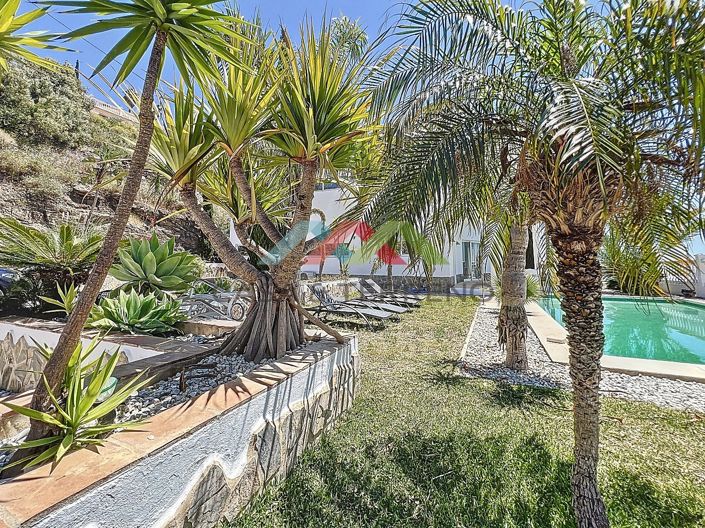 Image No.4-7 Bed Villa for sale