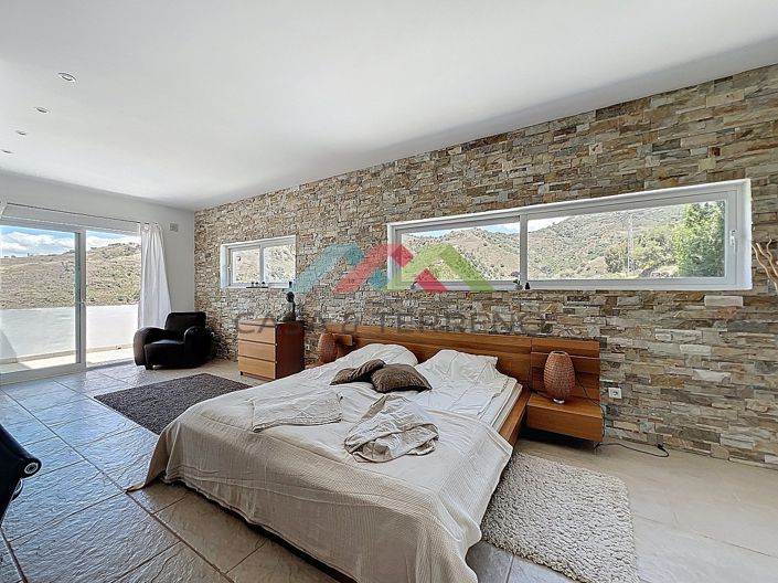 Image No.40-7 Bed Villa for sale
