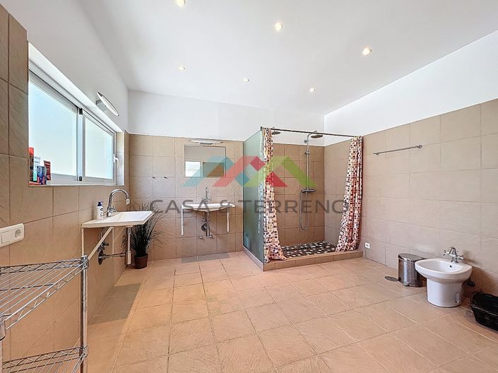 Image No.42-7 Bed Villa for sale