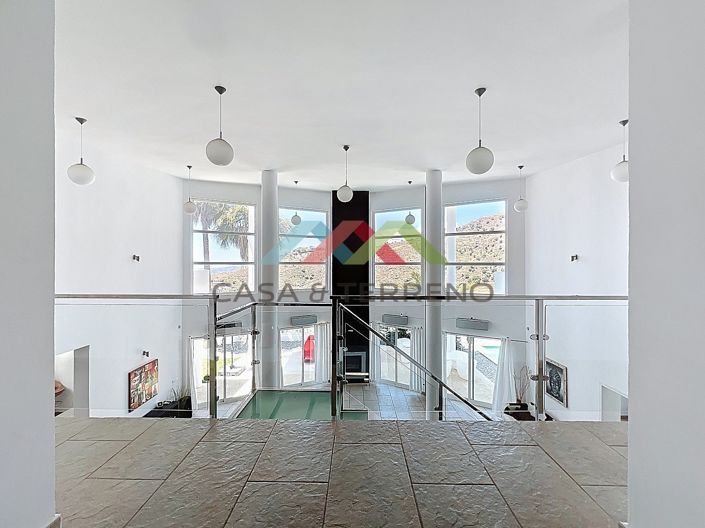 Image No.44-7 Bed Villa for sale
