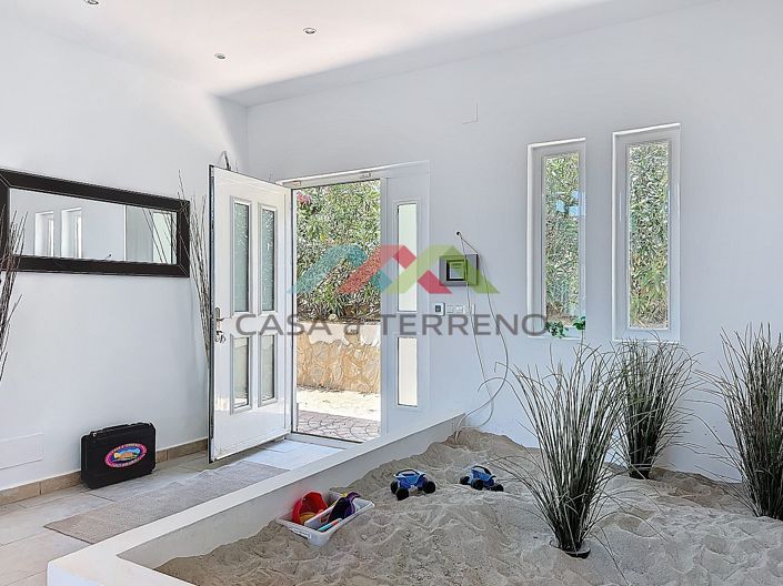 Image No.6-7 Bed Villa for sale