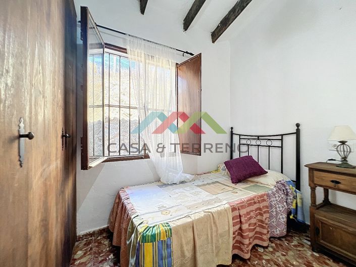 Image No.29-3 Bed Villa for sale